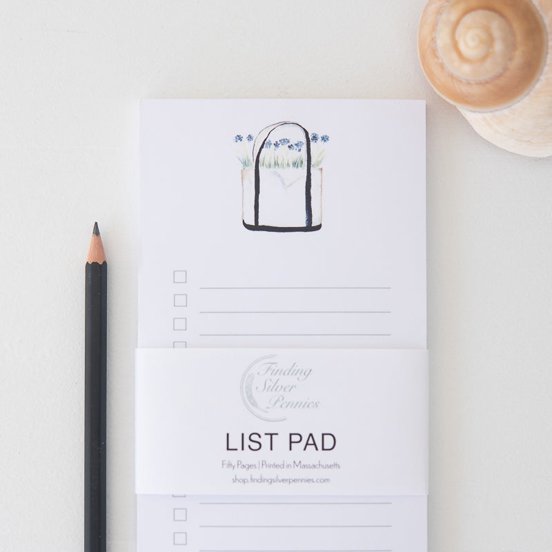 Beach Tote List Pad by Danielle Driscoll | Finding Silver Pennies #watercolor #summer #stationery