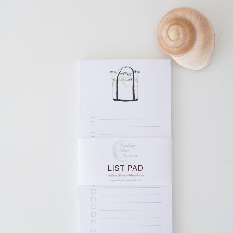 Beach Tote List Pad by Danielle Driscoll | Finding Silver Pennies #watercolor #summer #stationery