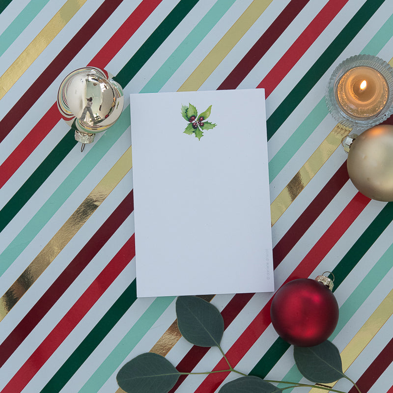 Holly Mini Notepad | Finding Silver Pennies #watercolor #holly #findingsilverpennies