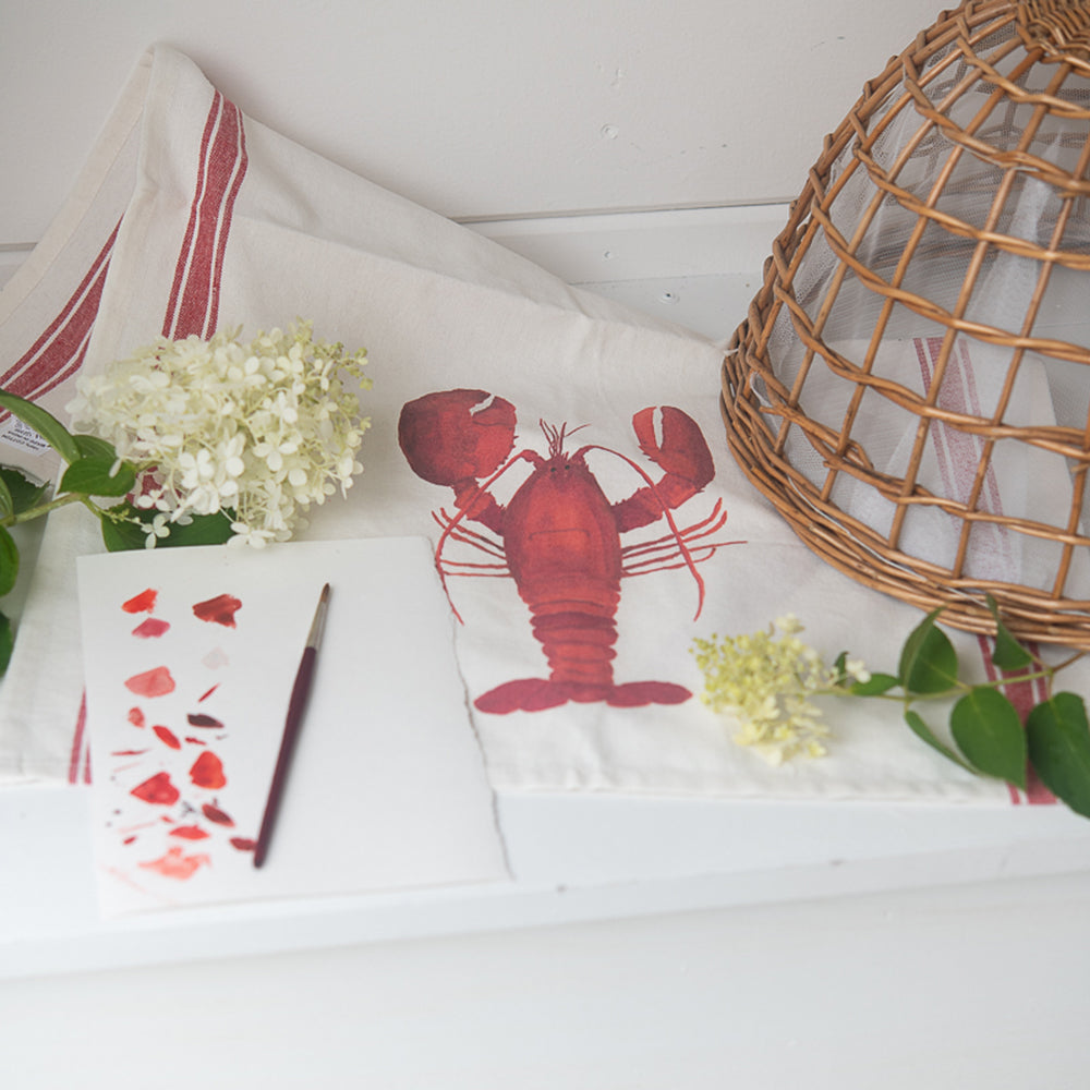 Lobster Tea Towel | Finding Silver Pennies #lobster #lobsterteatowel #watercolorlobster